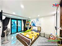 Bán nhà sau mặt đường Hồ Sen
