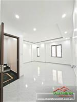 - Nhà 4 tầng ngõ 68 Vĩnh Tiến - Thiên Lôi. Sân  Cổng, tường Riêng Móng riêng  
