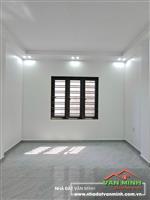 - Nhà 4 tầng sân cổng gần TĐC A51 - Hồ Sen  