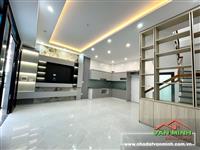 BÁN NHÀ PHỐ KHÚC THỪA DỤ - THIÊN LÔI