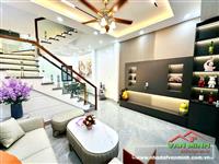 - Diện tích: 42m² sau nhà mặt đường Miếu Hai Xã Hải Phòng.