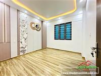 Bán nhà Hồ Sen sau nhà Mặt Đường