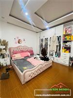 Bán nhà phố Văn Cao oto đỗ cửa