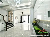 - Nhà 4 Tầng ngõ nông Đường Miếu Hai Xã phía Hồ Sen.