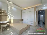 - Nhà 4 tầng gần mặt đường Hồ Sen. Lắp sẵn thang máy.