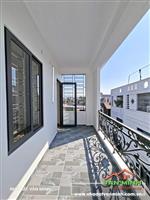 Bán nhà Thiên Lôi - Siêu Thị AEON có sân cổng