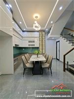 - Diện tích: 46m² đến 50m²  xây 4 tầng Khu Hồ Sen.