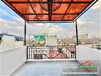 - Nhà đường Tôn Đức Thắng. - Ngõ 4m xây riêng 4 tầng. - Sân cổng, 4 phòng ngủ. - 44m² đầy đủ nội thất. - Đông Đông Nam. - Chỉ