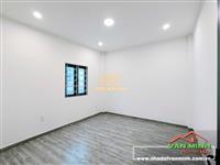 Bán nhà sân cổng Lương Khánh Thiện ngõ nông