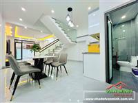 - Sân Cổng Riêng nhà Lô Góc thoáng mát Khúc Thừa Dụ thông Thiên Lôi Hải Phòng  - Diện tích : 80m2 x 4 tầng  - Hướng : Đông tứ