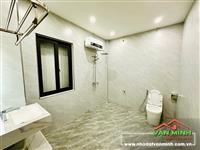 Miếu Hai Xã- ô tô đỗ gần