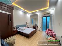 CHO THUÊ NHÀ GẦN MĐ, Ô TÔ ĐỖ 20M , Gía 7tr5