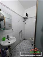 Nhà 3 tầng mặt đường Trần Nhân Tông - Vị trí đẹp - 66m2