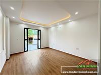 Bán nhà Đông An có thang máy sân cổng riêng