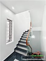 Bán Nhà 4 Tầng Tại Phố Vĩnh Tiến - Thiên Lôi AOEN + Sân Cổng Riêng - Ô Tô Sát Nhà