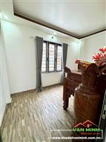 Bán nhà Văn Cao 3 tầng độc lập oto đỗ cửa