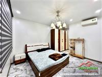 - Bán nhà mặt chợ Lương Văn Can Hải Phòng. 