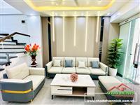- Nhà 60m2 sân cổng đường Chợ Hàng Hải Phòng.