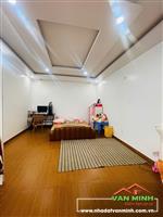 Bán nhà phố Văn Cao oto đỗ cửa