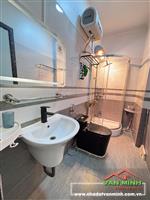 Bán nhà Lạch Tray có sân cổng riêng oto đỗ trước cửa