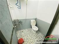 Bán Đất tặng nhà 1,5 tầng sân cổng riêng . mặt ngõ oto đỗ cửa . Lê Lai , Ngô Quyền 