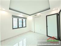 - Lô góc 2 mặt thoáng mát Thiên Lôi Vĩnh Niệm. - Nhà 40m² xây 3 tầng. - Hướng Đông Nam và Tây Nam. - Phòng khách, ăn, 3 ngủ, 