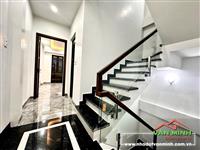 Chỉ còn 1 căn nhà xây mới từ móng phố Nguyễn Công Hoà - Hoàng Minh Thảo .  - Ngõ 5m – 2 ô tô tránh nhau, ô tô đỗ cửa 24/24  -