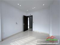 Bán nhà Thiên Lôi - Chợ Đôn. Nhà 4 tầng xây mới , sân cổng rộng rãi, cách mặt đường 20m