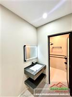 Miếu Hai Xã - Chợ Hàng sân cổng dãy nhà Cao Cấp