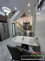 Bán nhà Hồ Sen Lê chân Hải phòng 