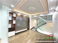 Mặt ngõ Hồ Sen oto vào nhà