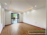 Bán nhà Đông An 4 tầng THANG MÁY sân cổng riêng