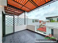 - Xây 4 tầng 46,8m2 sân cổng riêng tư. 