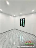 Bán nhà sân cổng tại Hồ Sen- Chợ Hàng