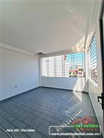 - Nhà 4 tầng Đường Ngô Gia Tự  khu Đằng Lâm. - Diện tích: 71m2 sân cổng. Ô tô đỗ sân.