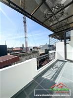 - Nhà 4 Tầng ngõ nông Đường Miếu Hai Xã phía Hồ Sen.