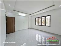 - Bán nhà 4 tầng 66,5m² ngang 5m. Sân cổng khu Chợ Hàng - Hồ Sen - Aeonmall. 