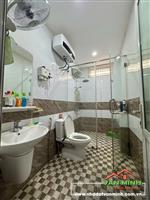 Bán nhà Đoàn Kết lô góc 3 mặt thoáng oto đỗ cửa