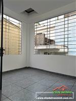 - Cần bán nhà độc lập xây mới tại Lê Lợi ( đường 2 chiều)- ngã 4 Trại Lính - Chu Văn An - Cầu Đất 