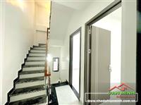 - NHÀ 4 TẦNG – LÔ GÓC – NGANG 6M – RỘNG THOÁNG ĐƯỜNG HỒ SEN LÊ CHÂN. - 77m² | Mặt ngang ~6m - Công năng: Khách - Bếp -  Phòng