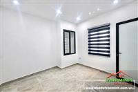 - Bán nhà sau mặt đường Miếu Hai Xã, Lê Chân, Hải Phòng. - Ngõ thông oto cách nhà 10m  - Dt:  42m² x 4 tầng đầy đủ các phòng.