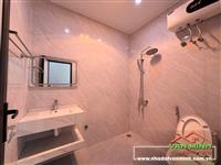 Bán nhà Thiên Lôi - Chợ Đôn. Nhà 4 tầng xây mới , sân cổng rộng rãi, cách mặt đường 20m