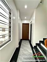 Bán Căn Nhà Sân Cổng Ngay Hồ Sen- Chợ Hàng