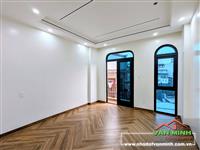 Bán nhà Hồ Sen Lê chân Hải phòng 