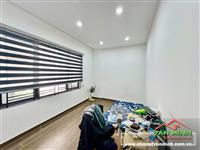 Bán nhà đẹp phố Chợ Hàng - Hồ Sen, ngay sau mặt đường