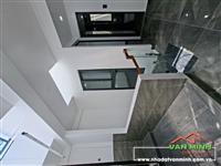 - Nhà đường Đông Khê gần Lê Hồng Phong.