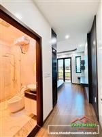 - NHÀ MẶT ĐƯỜNG - THANG MÁY 450KG - PHƯỜNG LÊ CHÂN. 