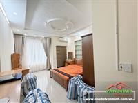 Bán nhà Văn Cao 5 tầng 6 ngủ khép kín oto đỗ cửa