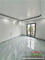 Bán nhà sân cổng tại Hồ Sen- Chợ Hàng