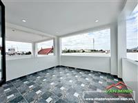 Thiên Lôi Aeon ôtô vào nhà 